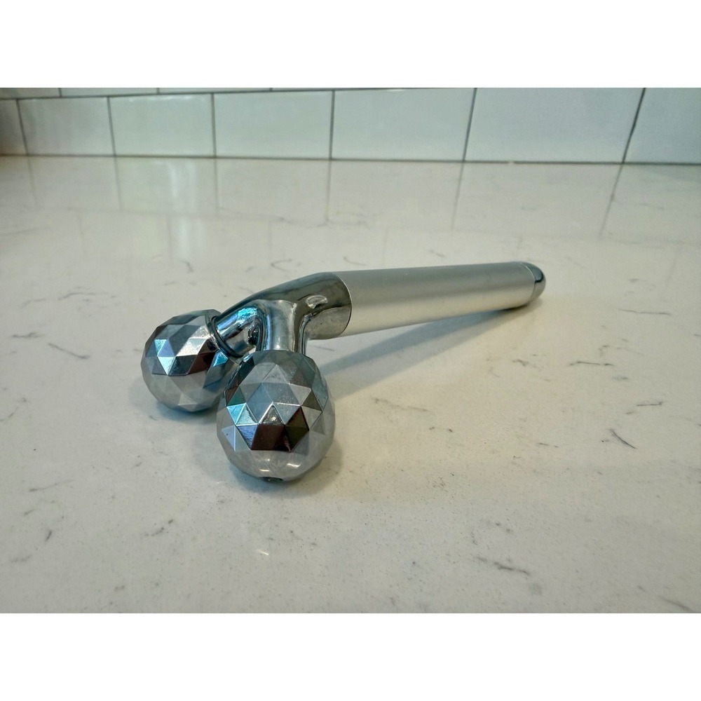Silver 3D Facial Roller Massager Diamond Cut Rotating Face Lift Beauty Tool - Picture 2 of 2